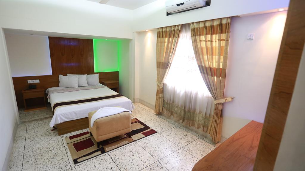 Nagar Valley Hotel Ltd. Dhaka Buitenkant foto