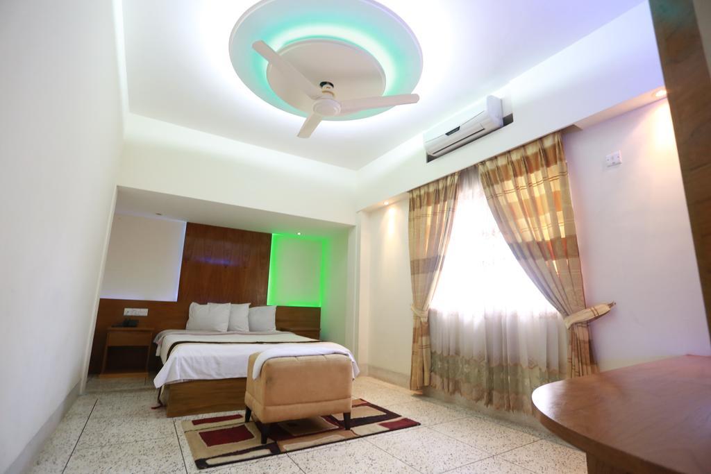 Nagar Valley Hotel Ltd. Dhaka Buitenkant foto
