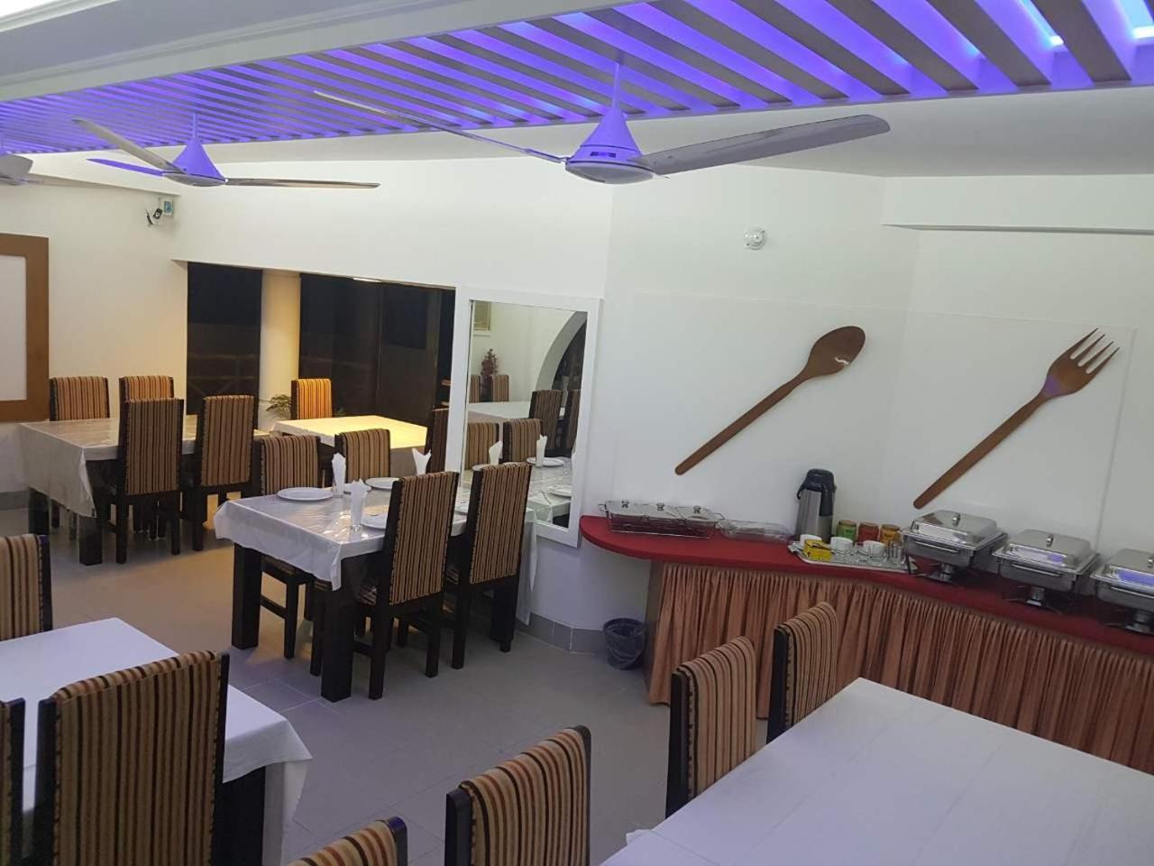 Nagar Valley Hotel Ltd. Dhaka Buitenkant foto