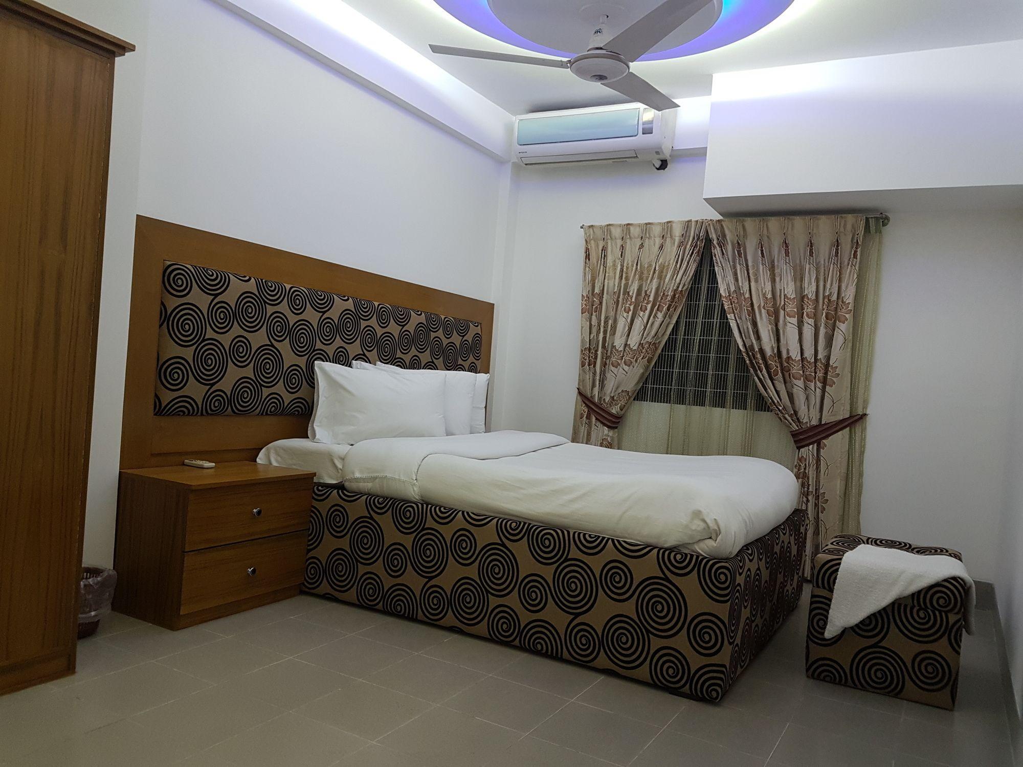 Nagar Valley Hotel Ltd. Dhaka Buitenkant foto